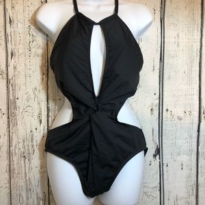 La Blanca elegant high neck keyhole crisscross back one-piece swimsuit size 12